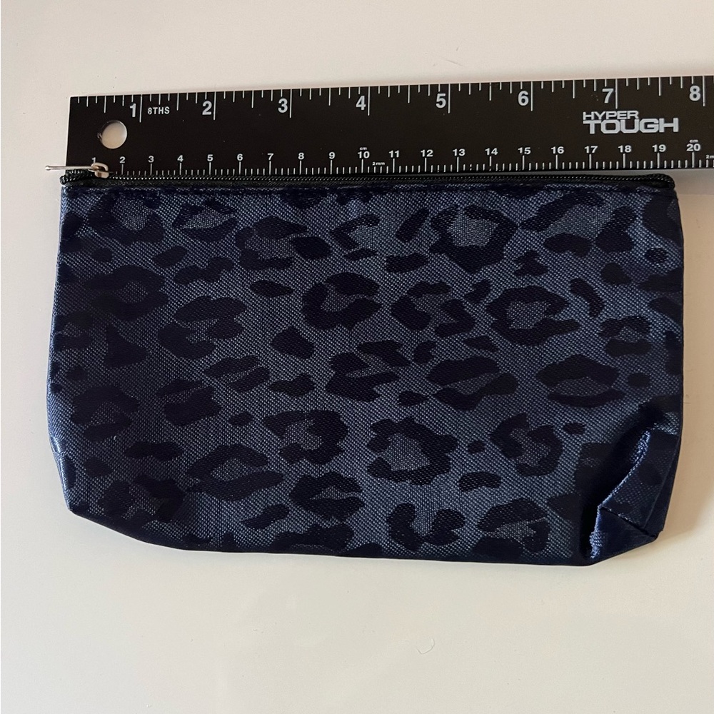 New Navy Blue Leopard Pouch - Picture 3 of 3